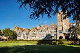 Sherborne Girls Sherborne Girls is an independent boarding school for girls located in Sherborne, Dorset,South West England